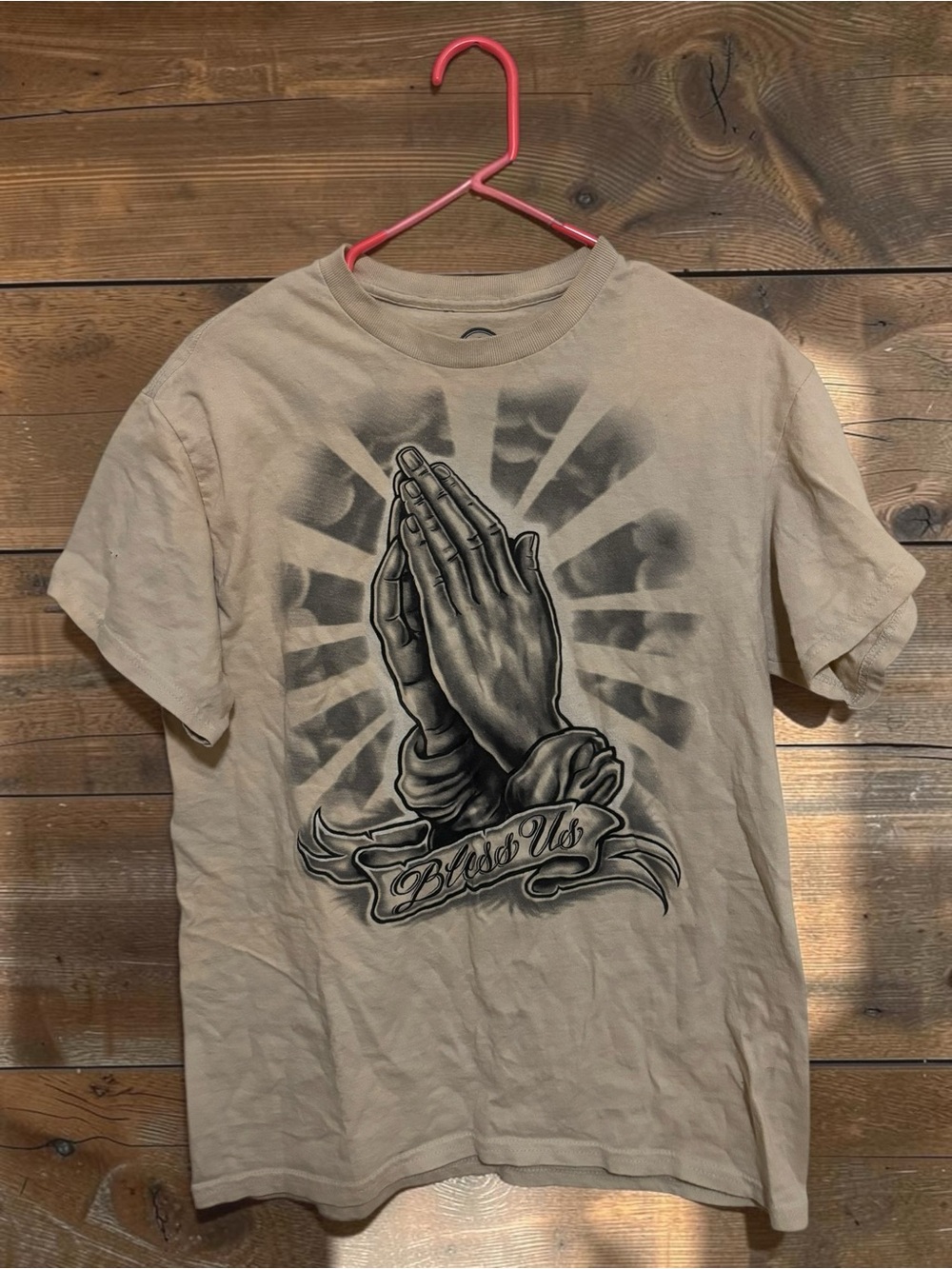 Men's Beige Prayer Hands Graphic Tee